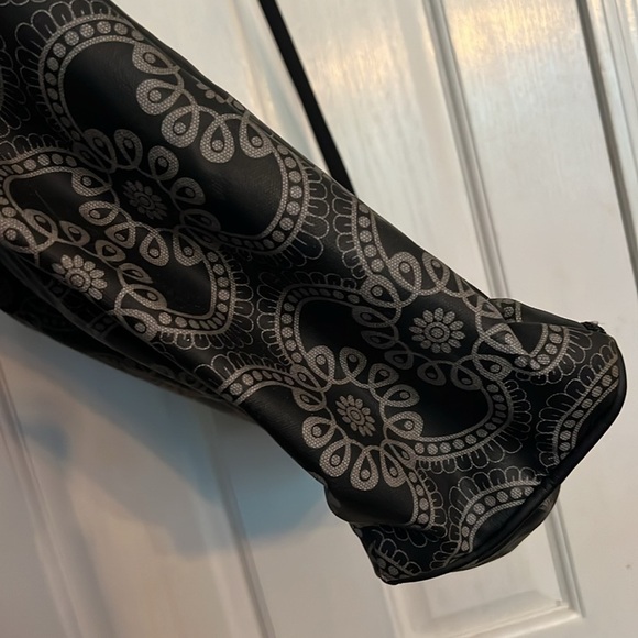 Petunia Pickle Bottom bag - Picture 4 of 12